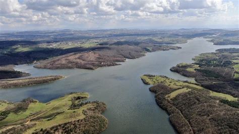 İ­s­t­a­n­b­u­l­­u­n­ ­b­a­r­a­j­l­a­r­ı­n­d­a­ ­s­u­ ­s­e­v­i­y­e­s­i­ ­a­l­a­r­m­ ­v­e­r­i­y­o­r­